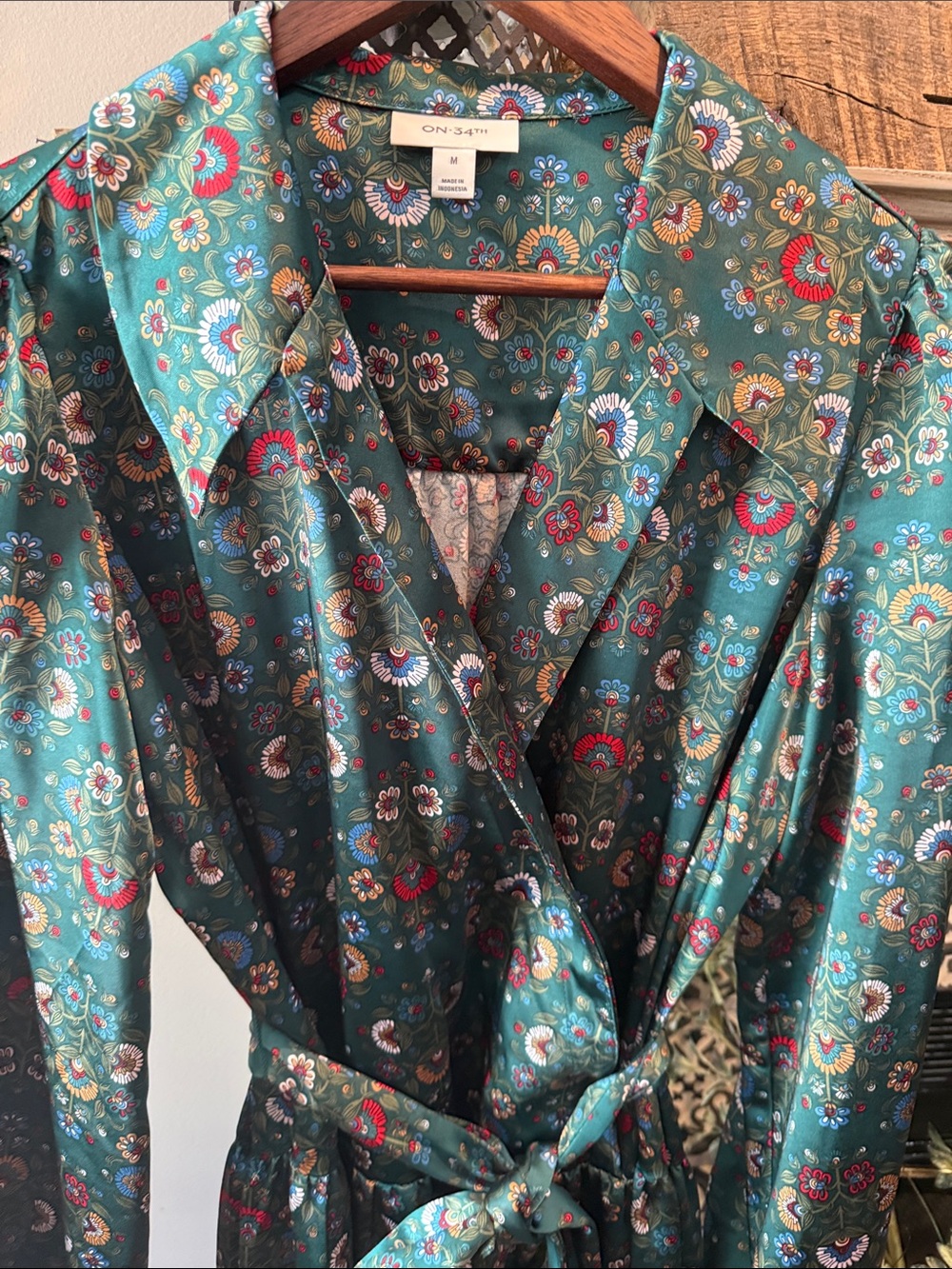 Emerald Floral Wrap Tiered Dress with Self-Tie Waist - Picture 3 of 11